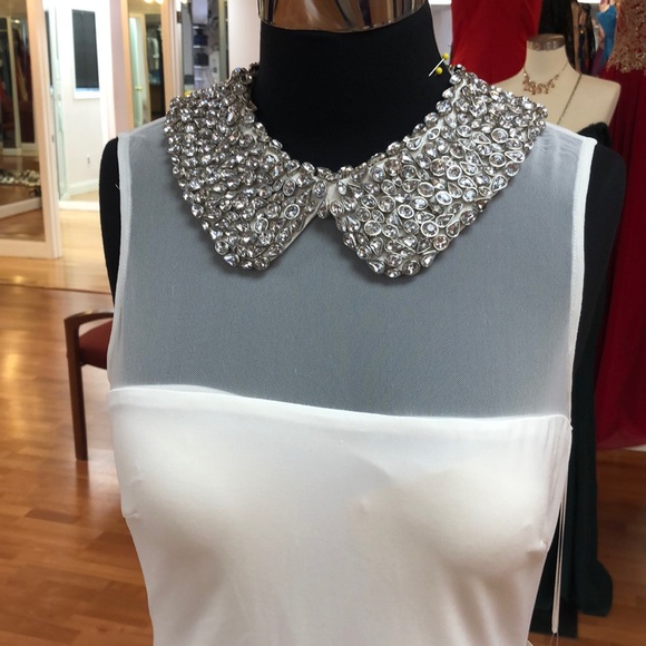 Elegant party or special occasion dress - Picture 2 of 8